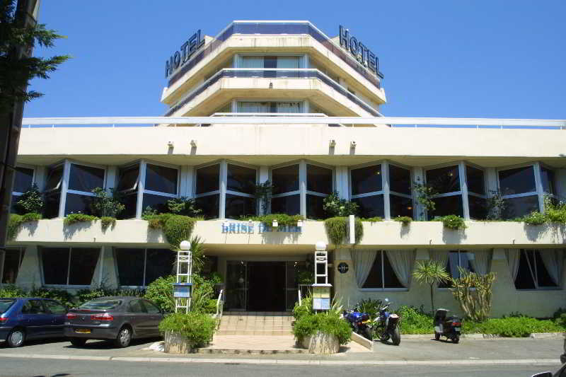 Hotel Brise De Mer - Piscine Interieure & Exterieure Saint-Raphaël Exterior foto